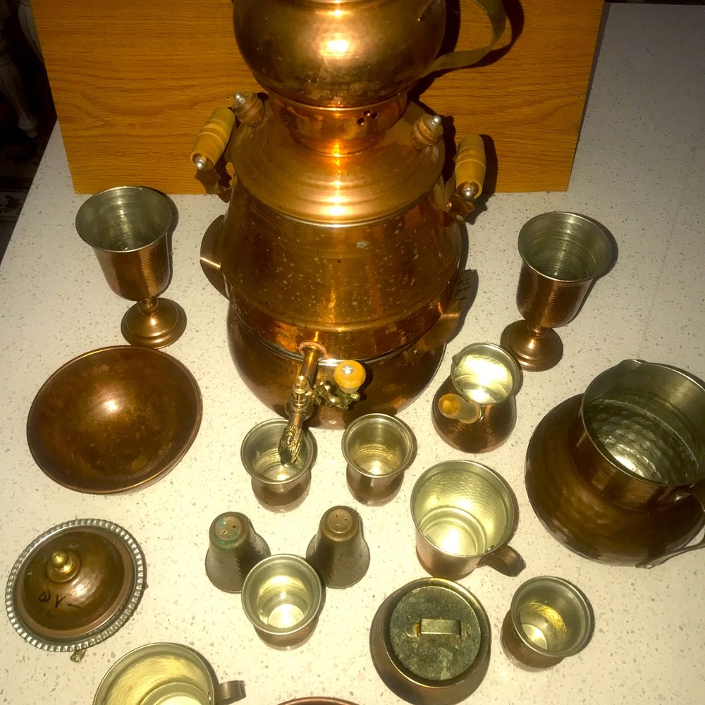 Service 22 sets of unused East Asian copper